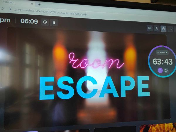 ESCAPE ROOM
