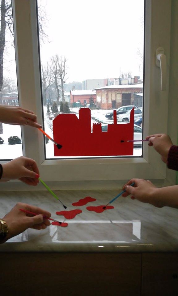 to paint the town red
