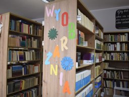 biblioteka_07