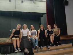 theatre_2_25