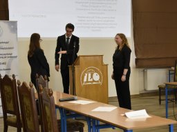 debaty_16