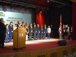 pozegnanie-maturzystow_04